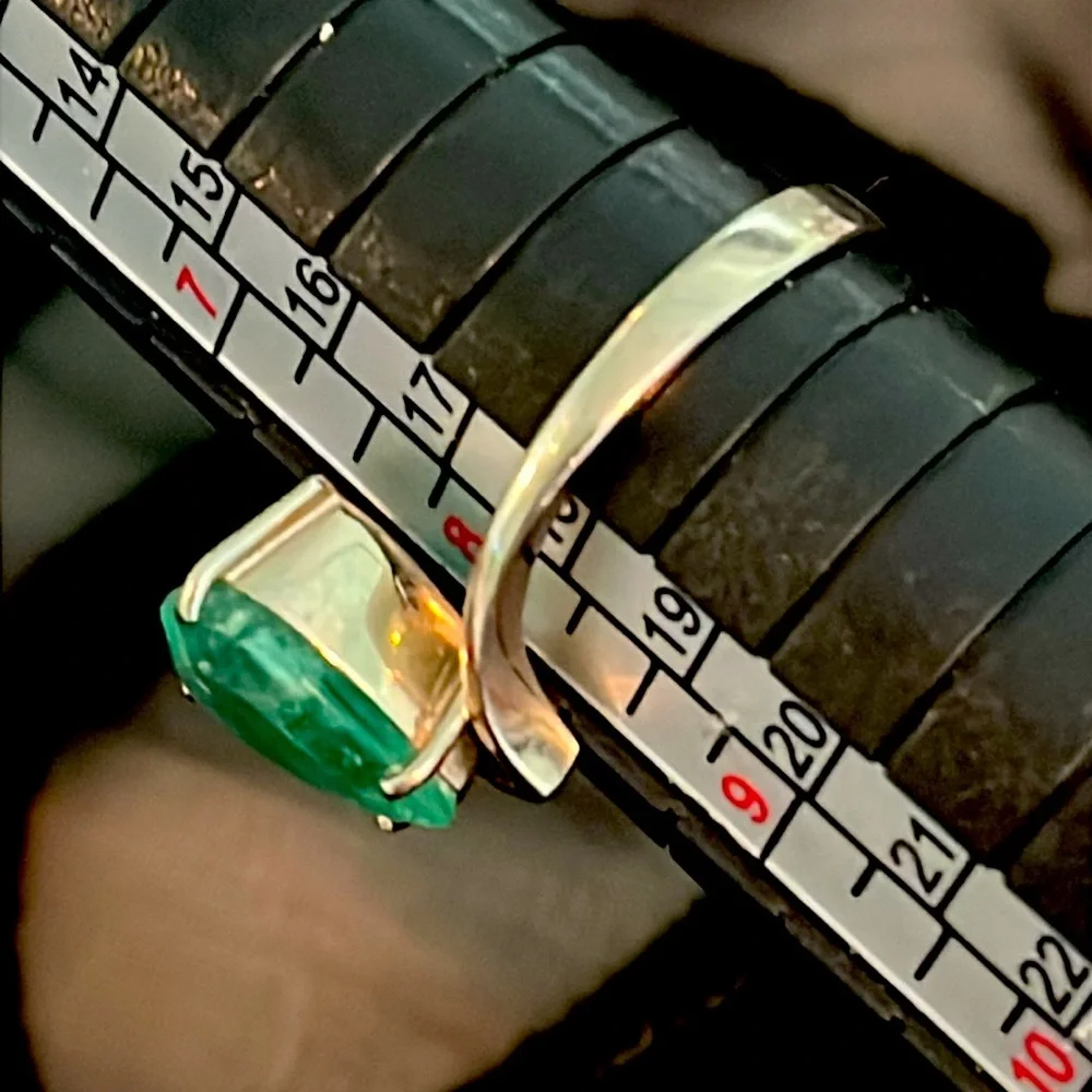 Vintage 18KG 3ct Columbian Emerald Ring